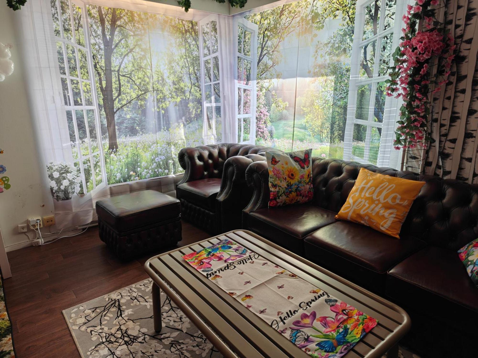 Relax & Recharge - A Unique Suite With A Touch Of Luxury - Hot Tub And Sauna Inspired Decor #Not A Real Sauna# Easy City Access - Direct Train 15 Min To City Helsinki Esterno foto